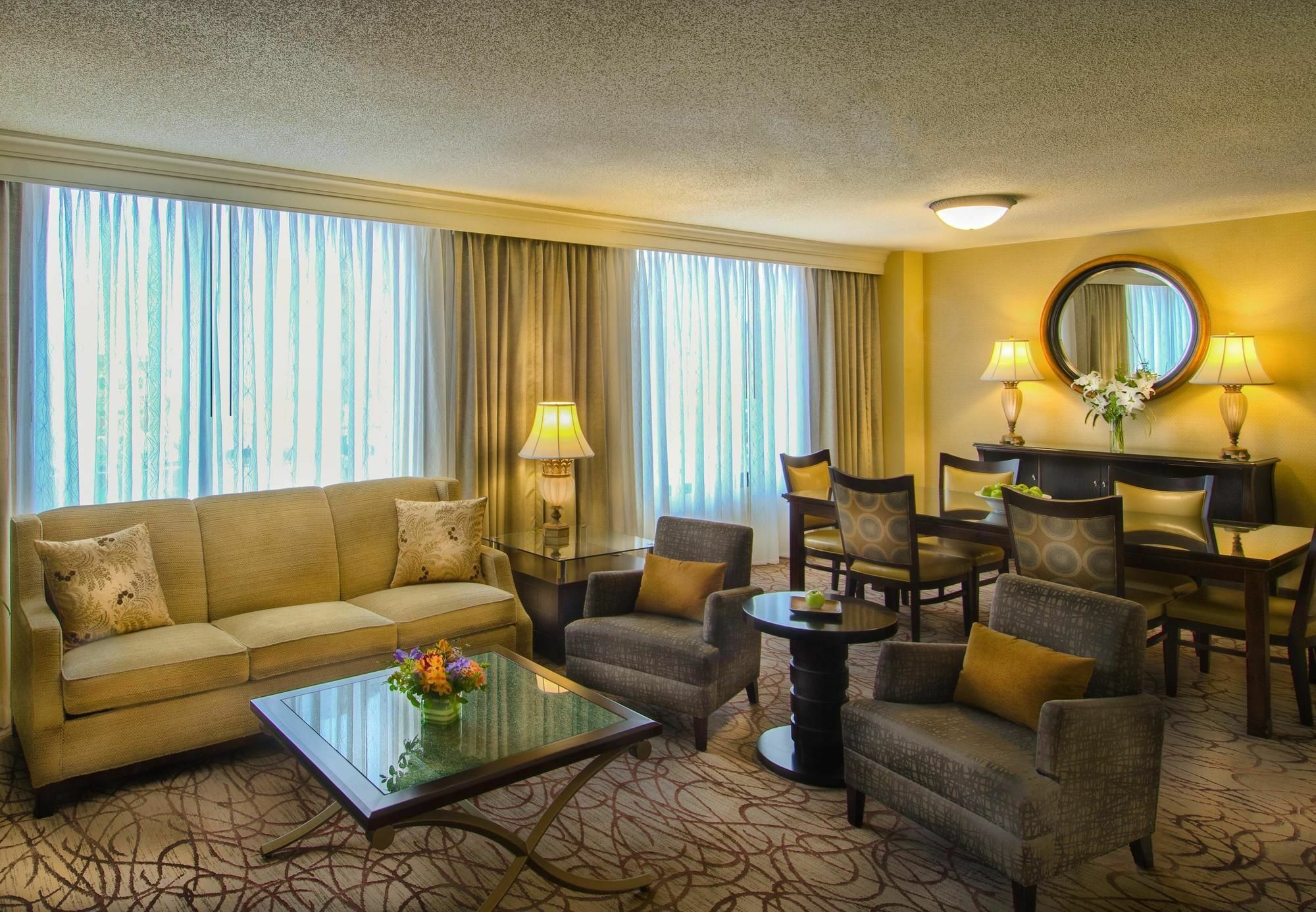 Winston-Salem Marriott Hotel Eksteriør billede